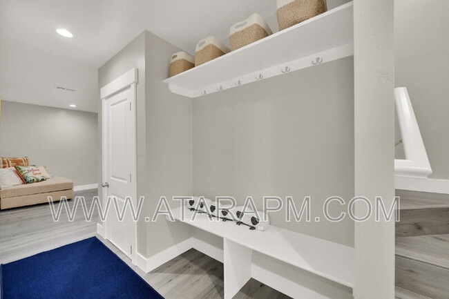 Building Photo - 4966 N Marble Fox Way