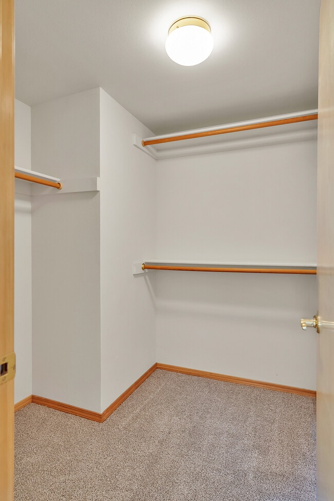 Building Photo - 4605 E Birkdale Ln