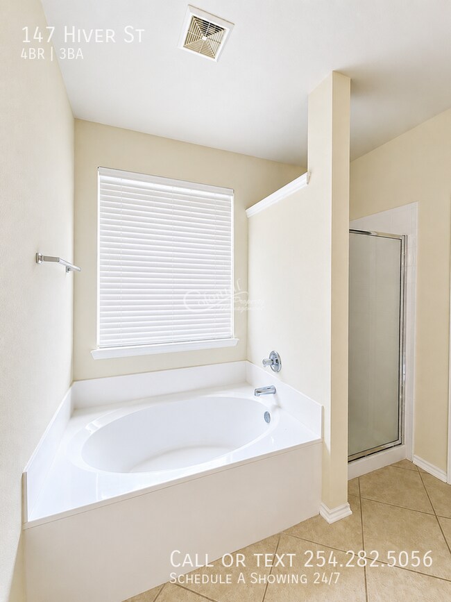 Building Photo - 147 Hiver St