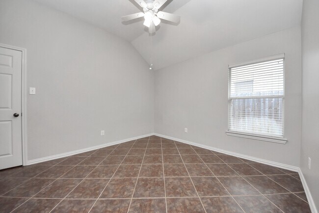 Building Photo - 18403 Sierra Falls Ct