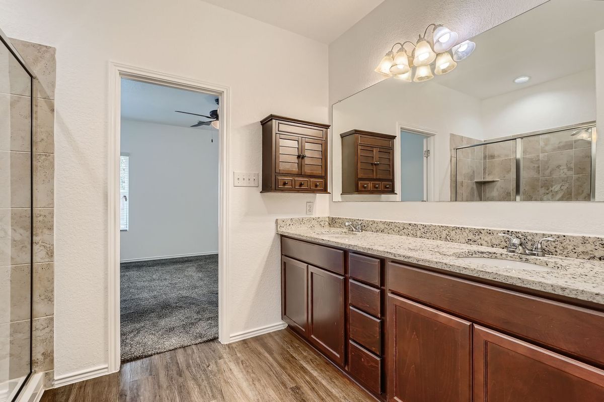 Building Photo - 15111 Pandion Dr