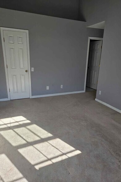 Building Photo - 9240 Cardinal Forest Ln