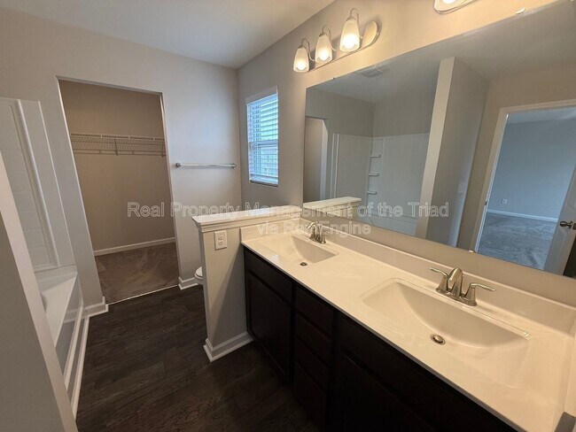 Building Photo - 5836 Springer Dr