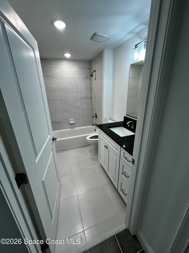 Building Photo - 735 Pilot Lane