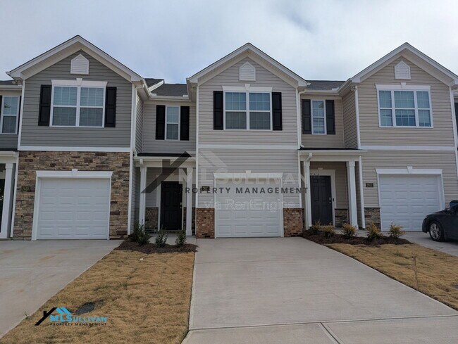 Building Photo - 2821 Egert Dr