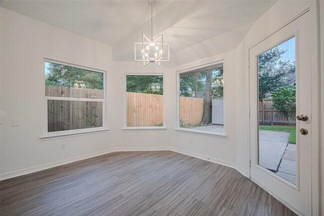 Building Photo - 2118 Westover Park Cir