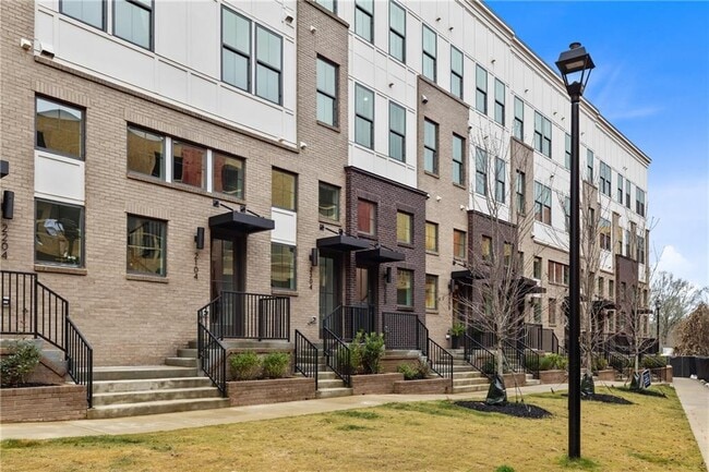 Building Photo - 201 New St