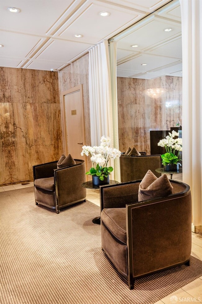 Building Photo - 2200 Sacramento St