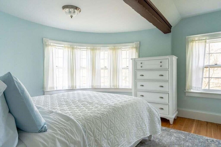 Building Photo - 1 Ella Terrace