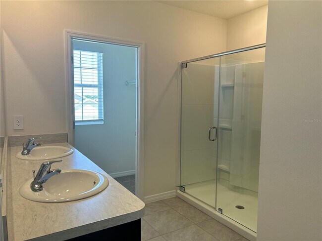 Building Photo - 17218 Reserva Dr