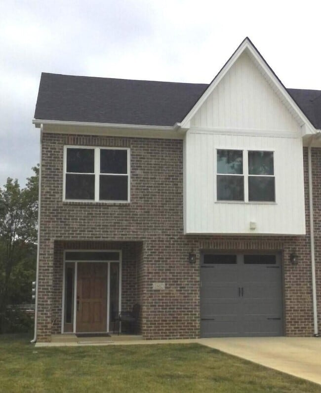 Building Photo - 1590 Higbee Mill Rd