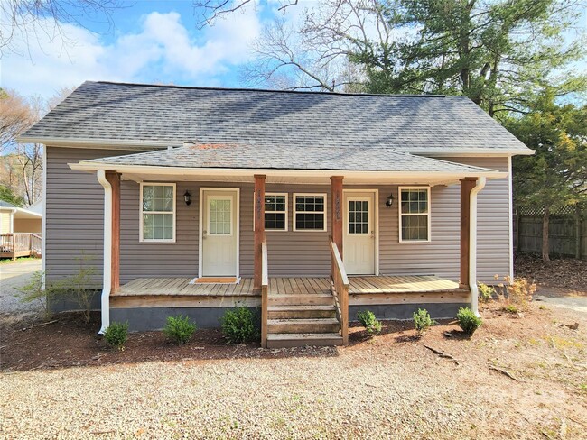 Primary Photo - 1423 Oakshade Ave