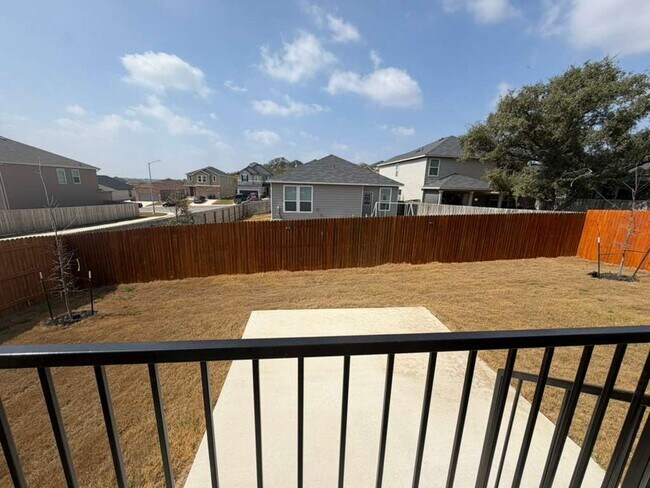 Building Photo - Move-In Ready 3 Bedroom + Flex Room in Prime 78245 Location