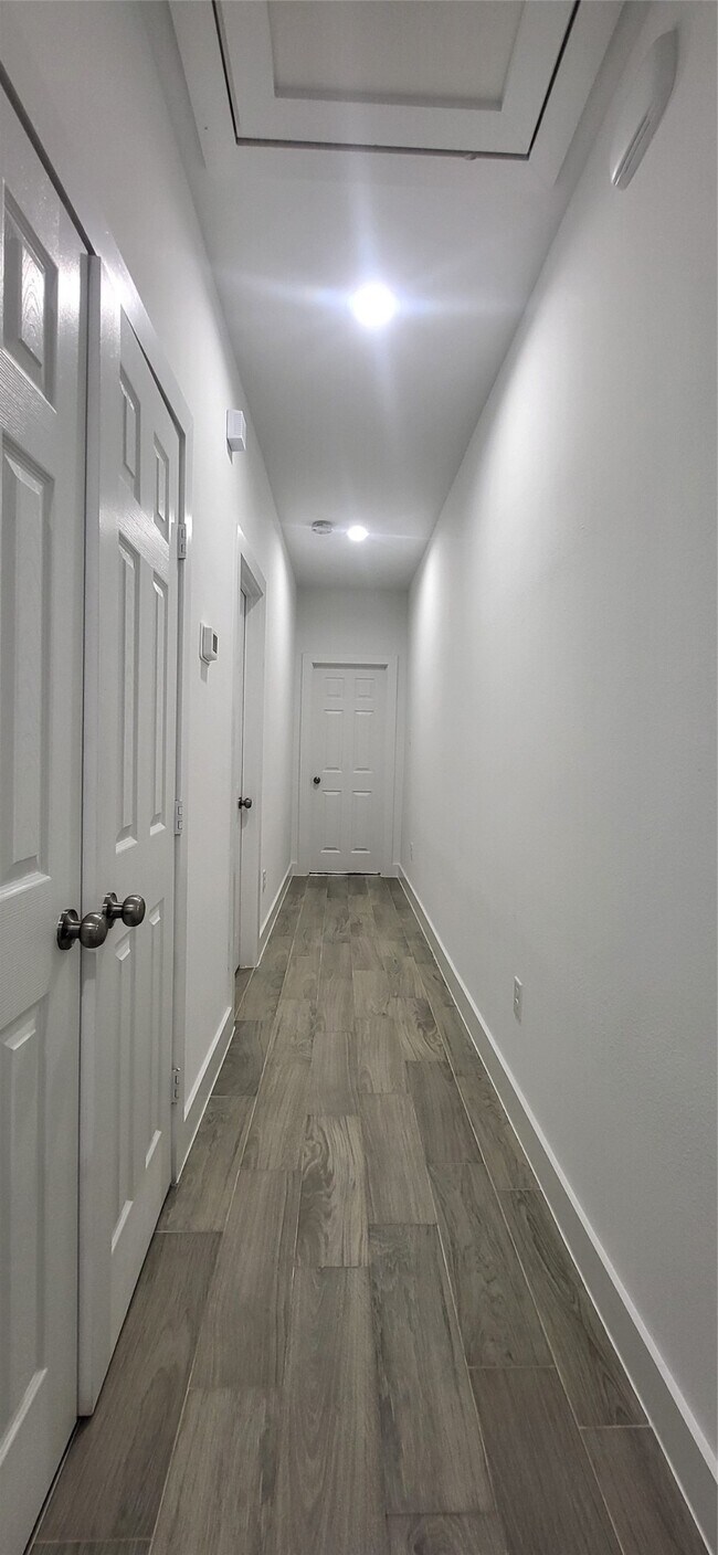 Building Photo - 8308 Prairie View Dr