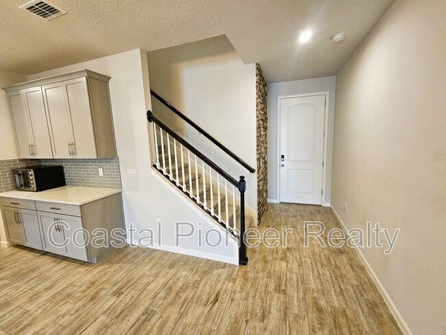 Building Photo - 19403 Blue Pond Dr