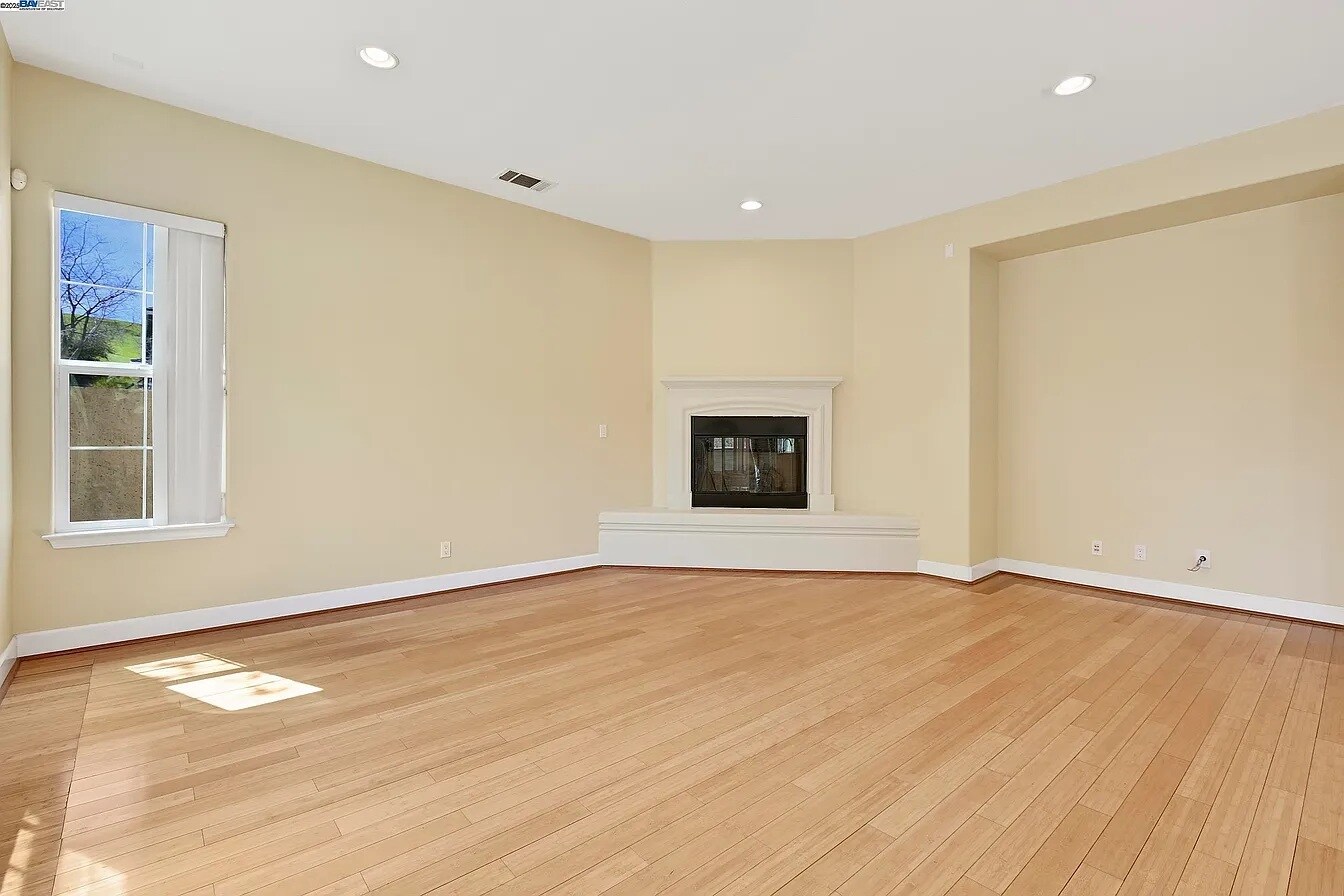 Building Photo - 3100 Tewksbury Way