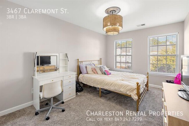 Building Photo - 3467 Claremont St