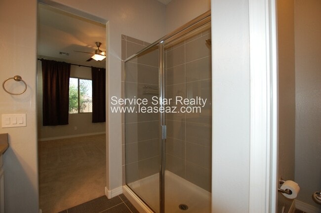 Building Photo - 7642 W Glass Ln