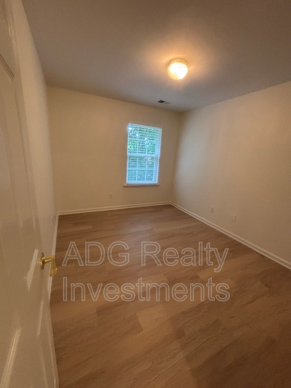 Building Photo - 2128 Whispering Way