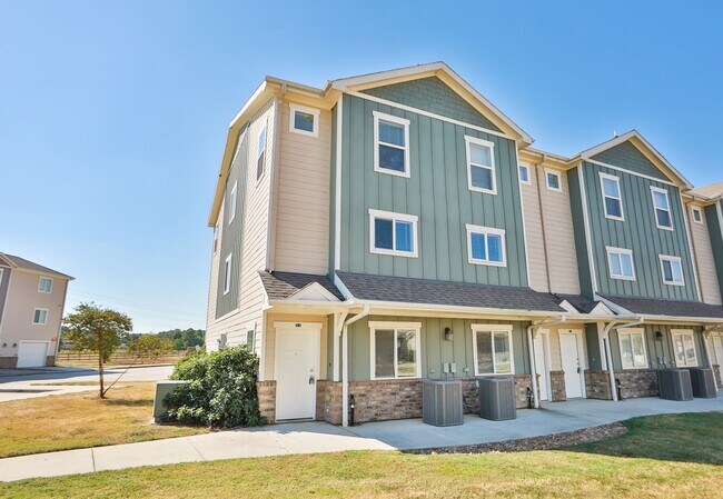 Primary Photo - 21155 Gosling Rd