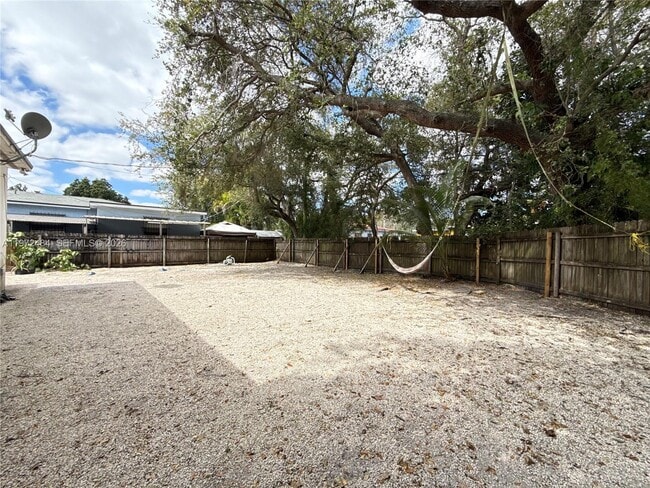 Building Photo - 911 NW 57th St