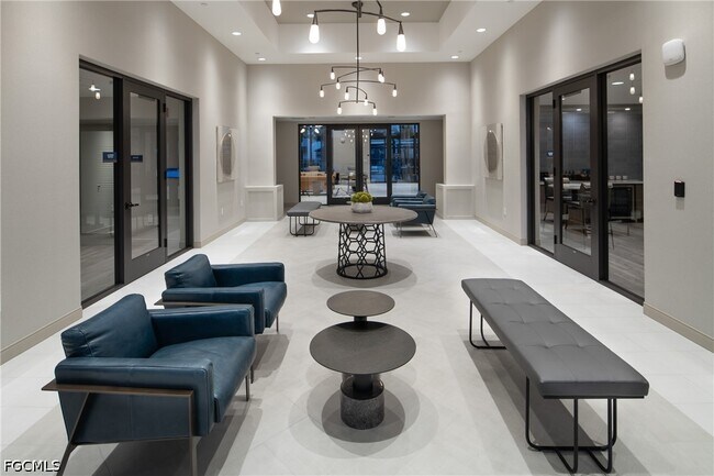 Building Photo - 3260 Stockton St