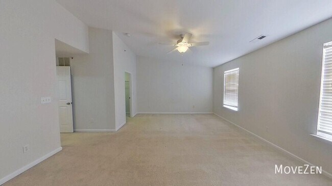 Building Photo - 2200 Valley Edge Dr