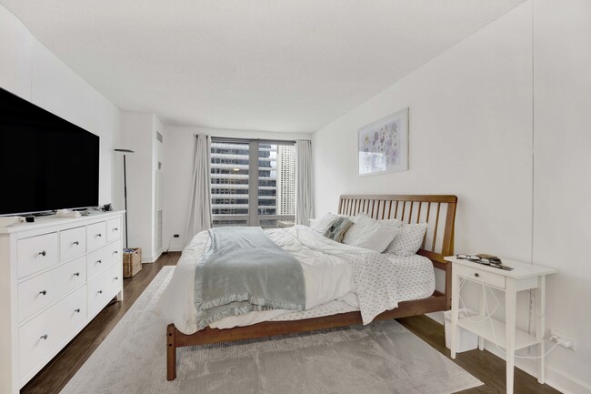 Building Photo - 440 N Wabash Ave