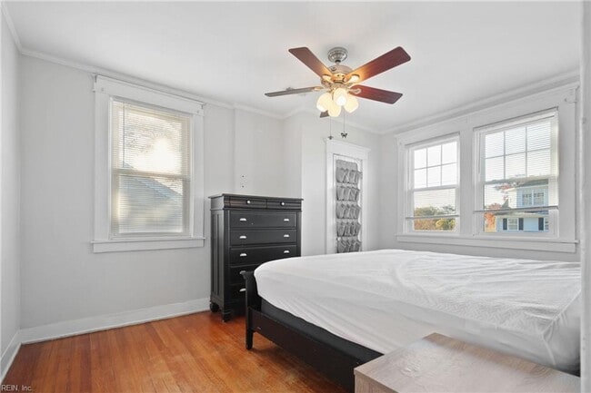 Building Photo - Classic 3 bedroom Home in the heart of Colonial Place