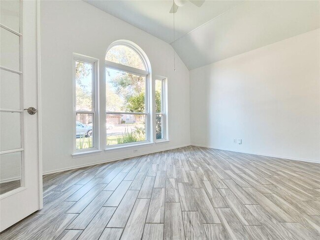 Building Photo - 9100 Brimstone Ln