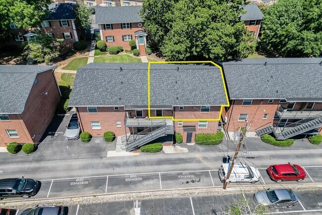 Building Photo - 4282 Roswell Rd