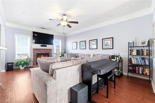 Building Photo - 410 Lantern Ln