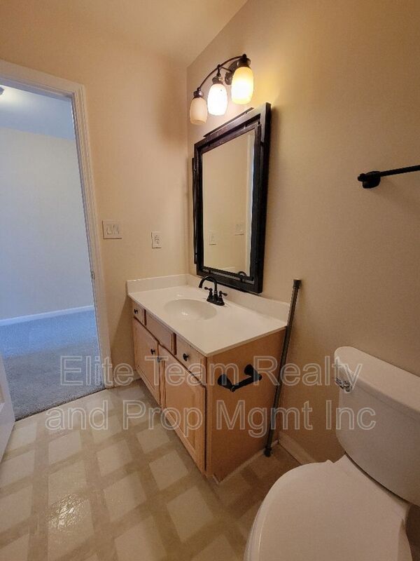 Building Photo - 4702 Ambridge Dr