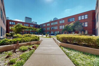 Building Photo - Live the Loft Life in the Heart of Dallas
