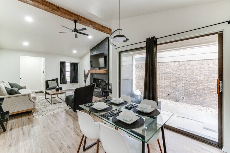Building Photo - 2912 Pegasus Dr