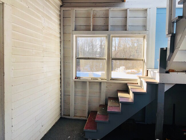 Building Photo - 50-52 Colby Rd