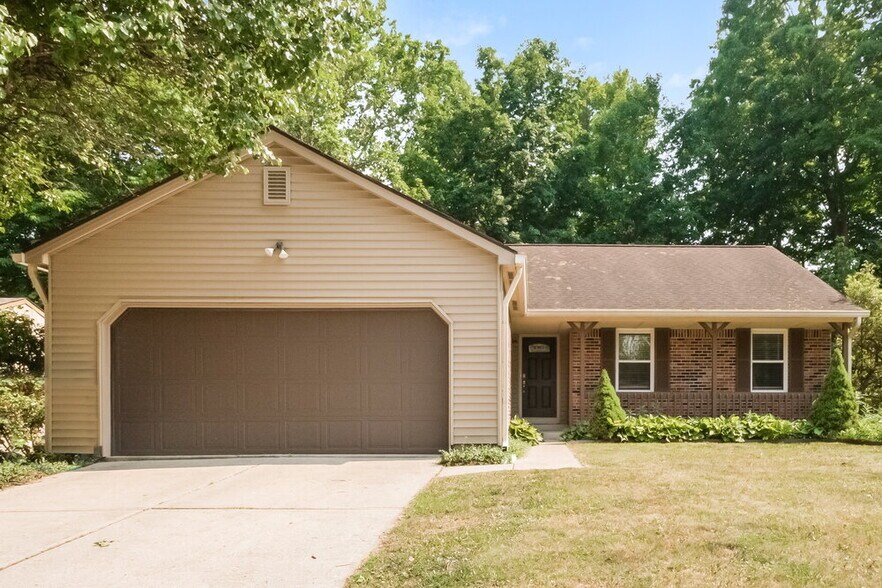 Primary Photo - 4419 Deerview Ct