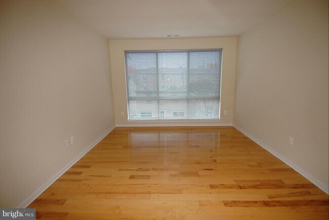 Building Photo - 2200 N Westmoreland St