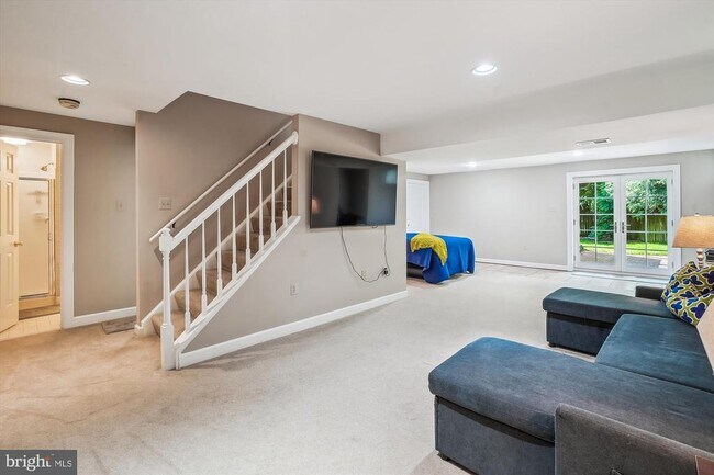 Building Photo - 8300 Centerbrook Pl