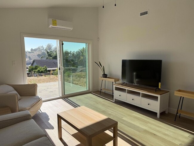 Building Photo - 664 Carefree Dr