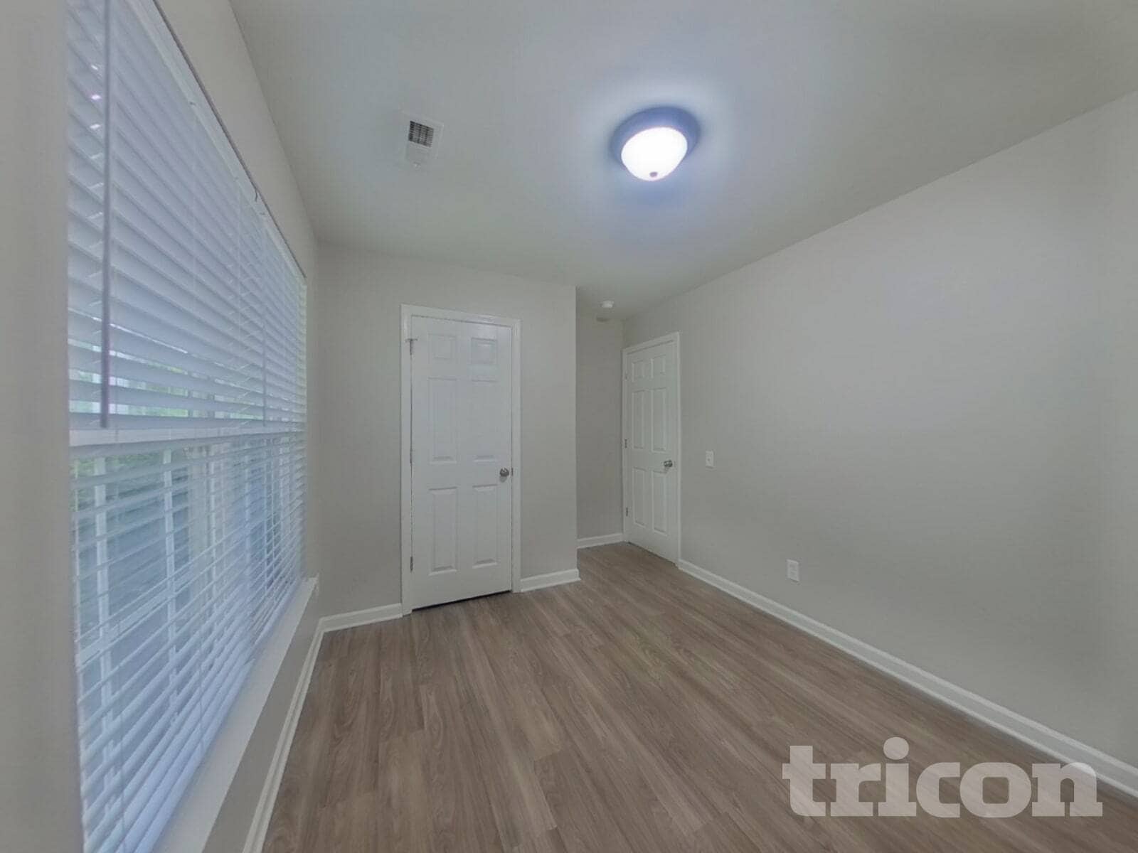 Building Photo - 5411 Peachwood Dr