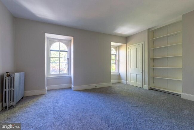 Building Photo - 3604 Baring St