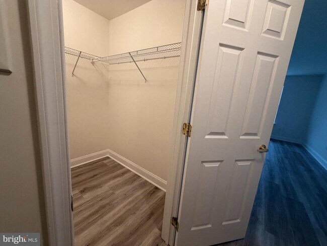 Building Photo - 36 Weaver Dr