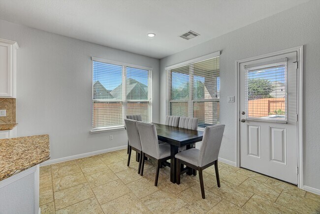 Building Photo - 4203 Bergamo Shores Dr