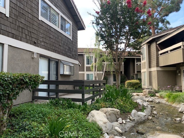 Building Photo - 118 Streamwood
