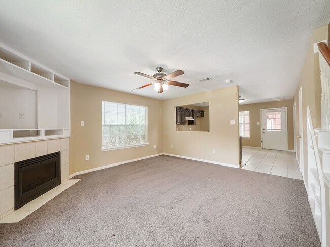 Building Photo - 24023 Strong Pine Dr
