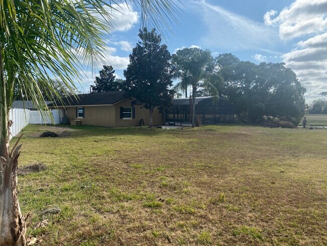 Building Photo - 109 Doe Ct