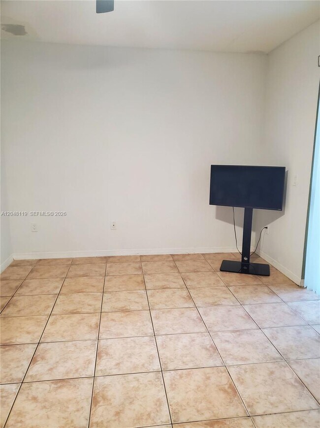Building Photo - 7834 Catalina Cir