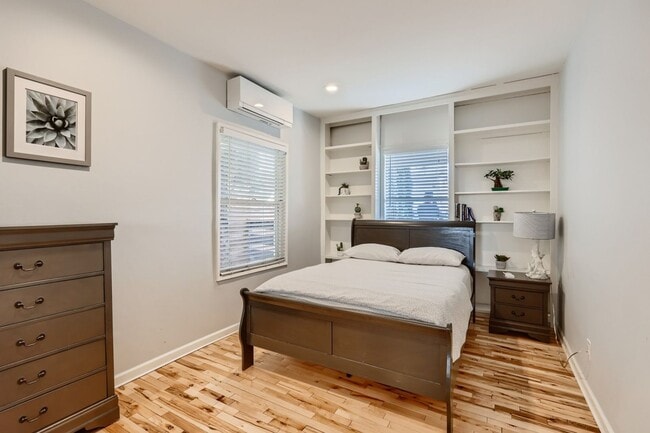 Building Photo - Walk to Morley Field - 3 Bed, 2 Bath + Bon...