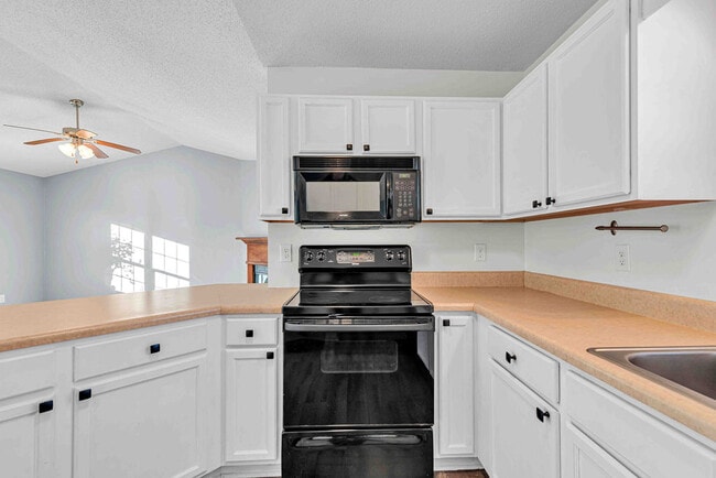 Building Photo - 105 Gamble Way